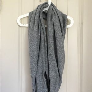 American Apparel Circle Scarf